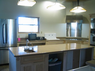 kitchen2.jpg